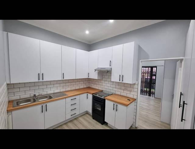 1 BEDROOM PROPERTY TO RENT IN SELECTION PARK